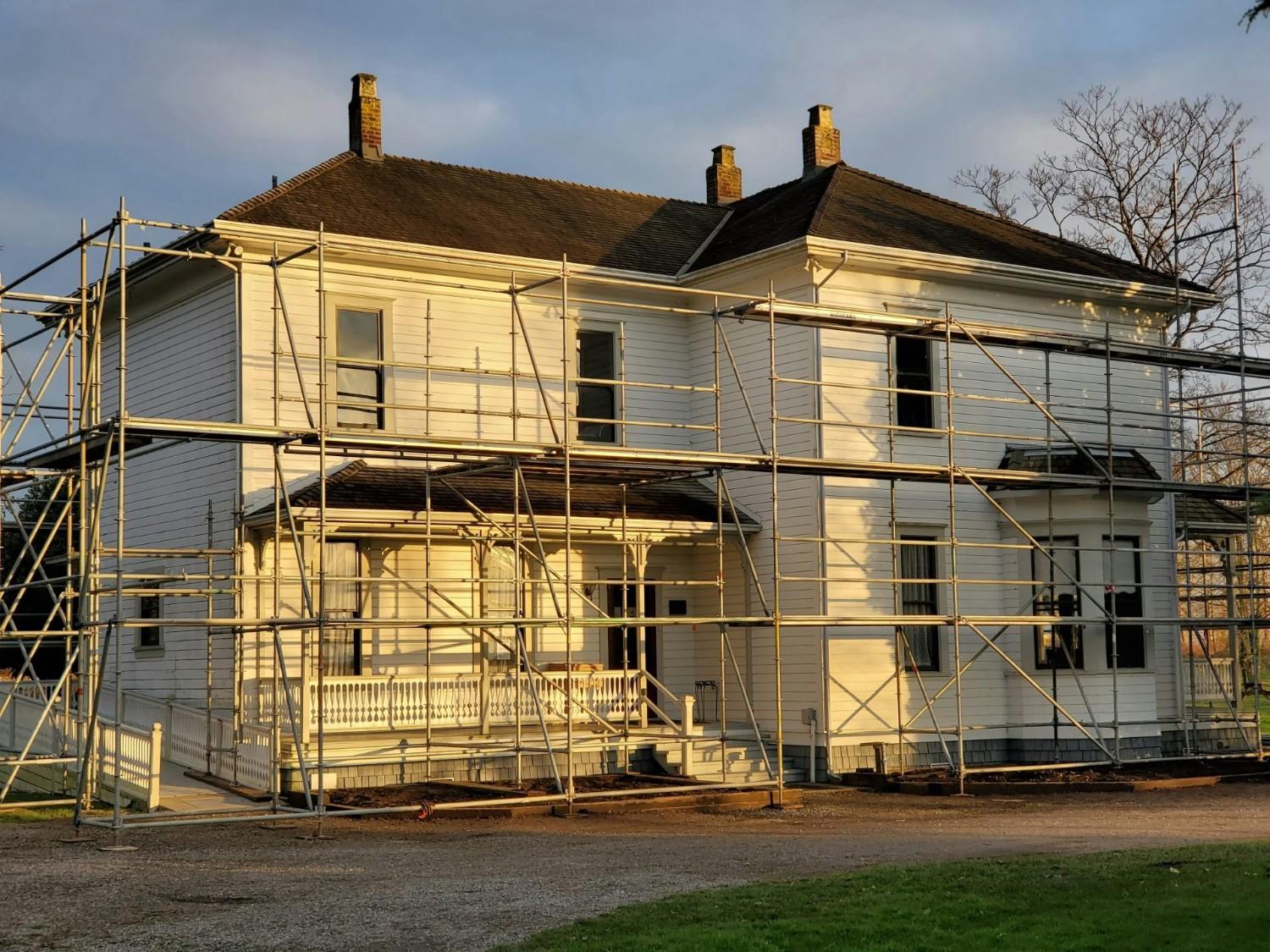 Maison avec façade rénovée par ROMBAT